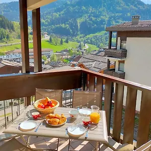  Appartement Hypercentre 35 M Avec Balcon Et Vue Des Aravis